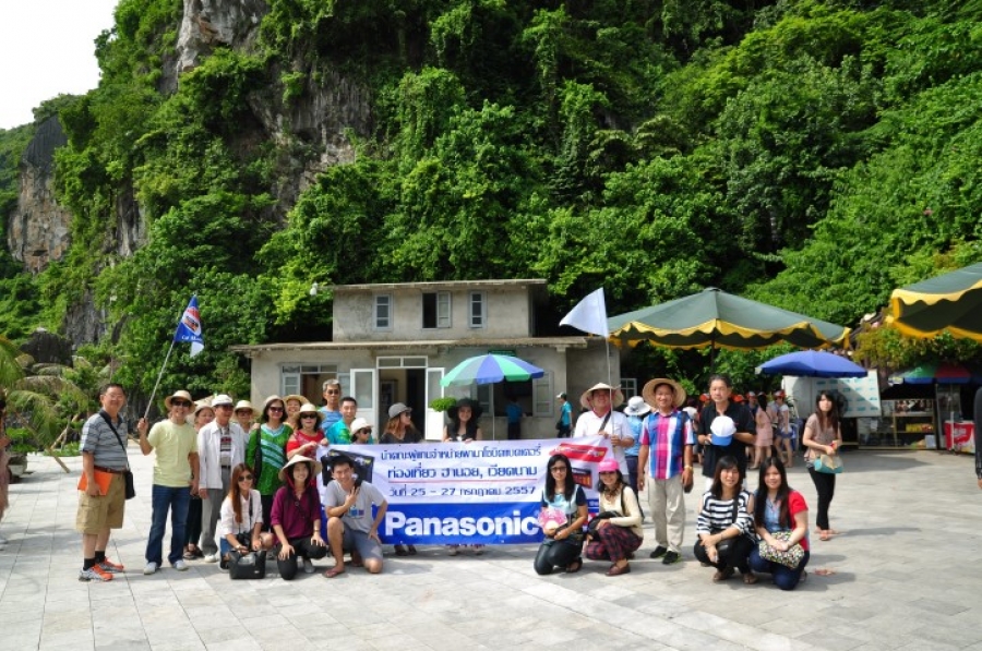 กรุ๊ปส่วนตัว บจก. รุ่งแสงแบตเตอร์รี่ ทัวร์เวียดนาม 25-27 ก.ค. 2557