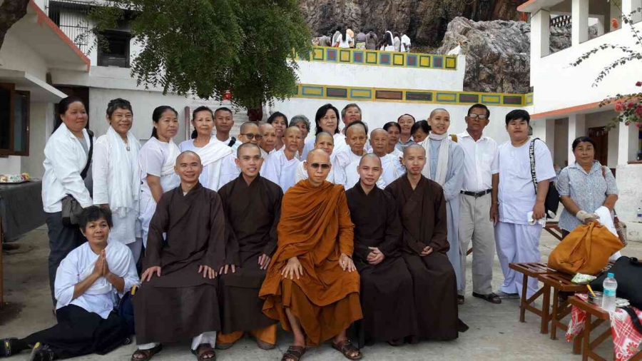 กรุ๊ปแสวงบุญอินเดีย 31 มีนาคม - 9 เมษายน 2561
